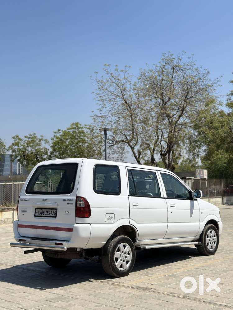 Chevrolet Tavera Ls 10 Str Bs Iv, 2016, Diesel