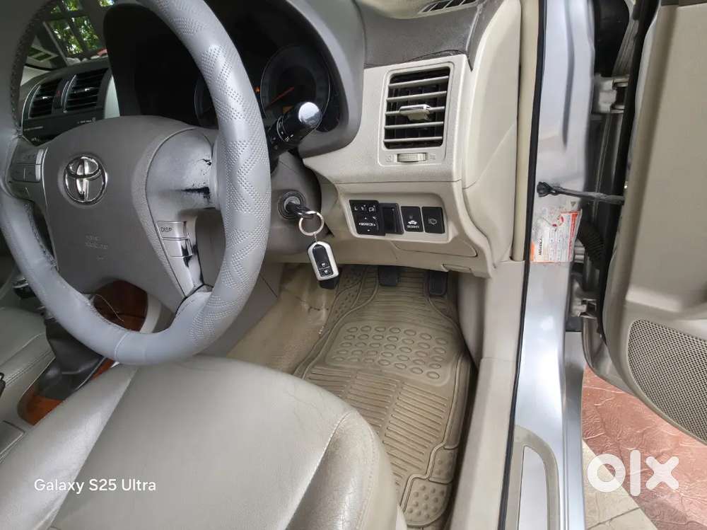 Toyota Corolla Altis 2010