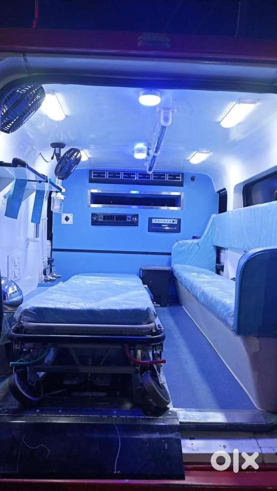 Ambulance Traxx Cruiser One And Only