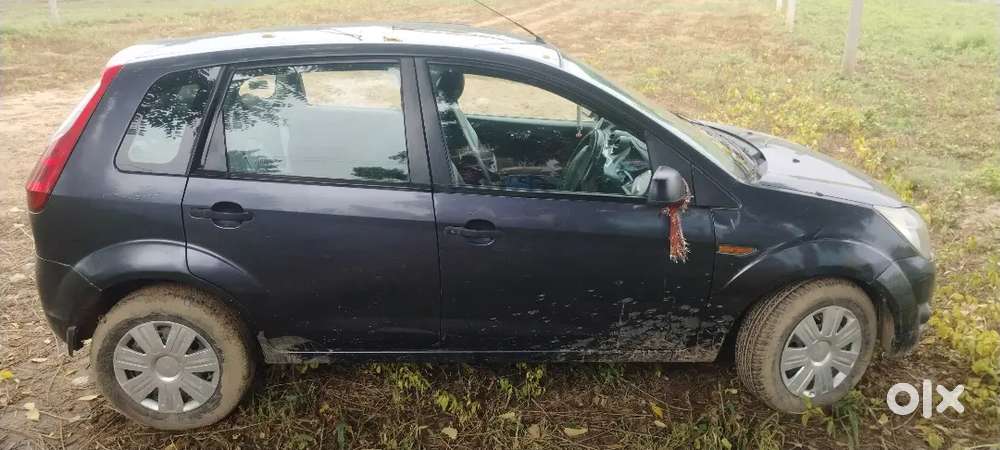 Ford Figo Petrol Manual 2011