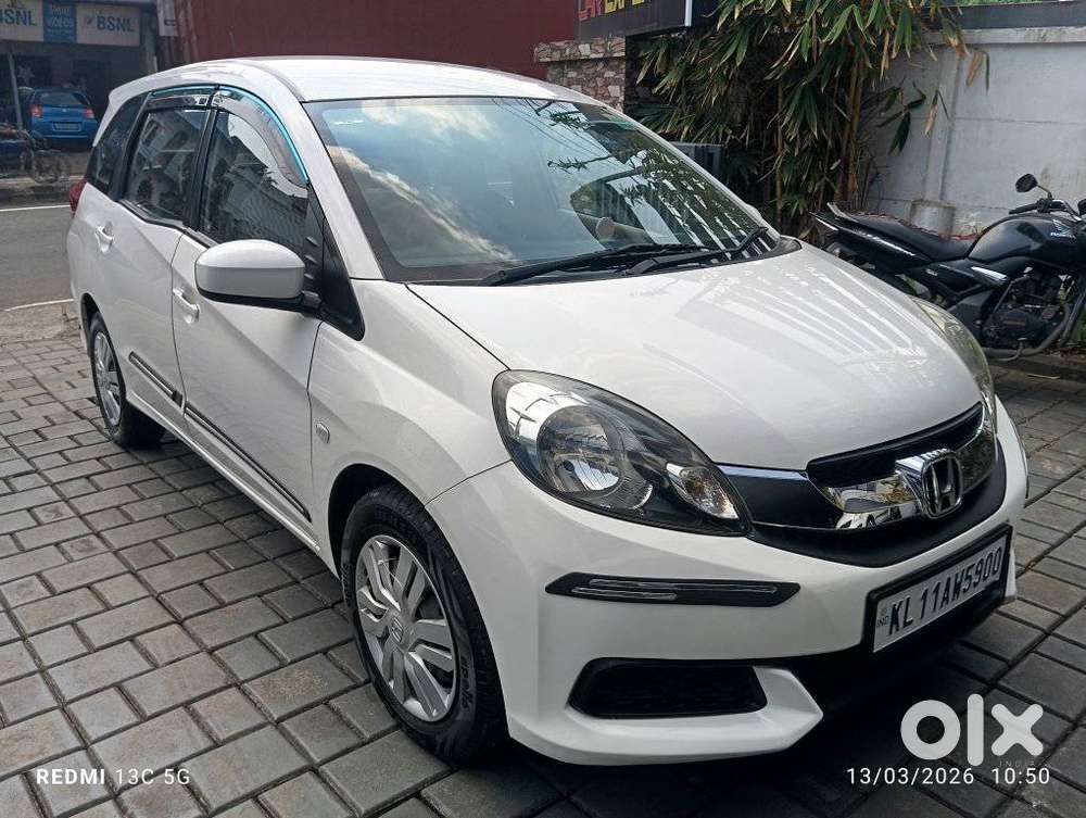 Honda Mobilio, 2014, Petrol