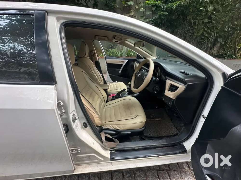 Toyota Corolla Altis 2016
