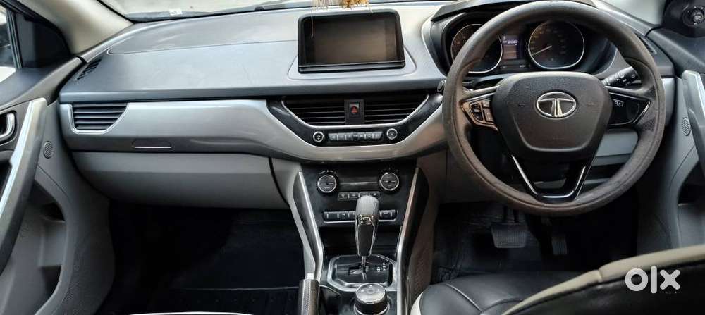 Tata Nexon 1.2 Revotron Xza Plus Dualtone, 2018, Petrol