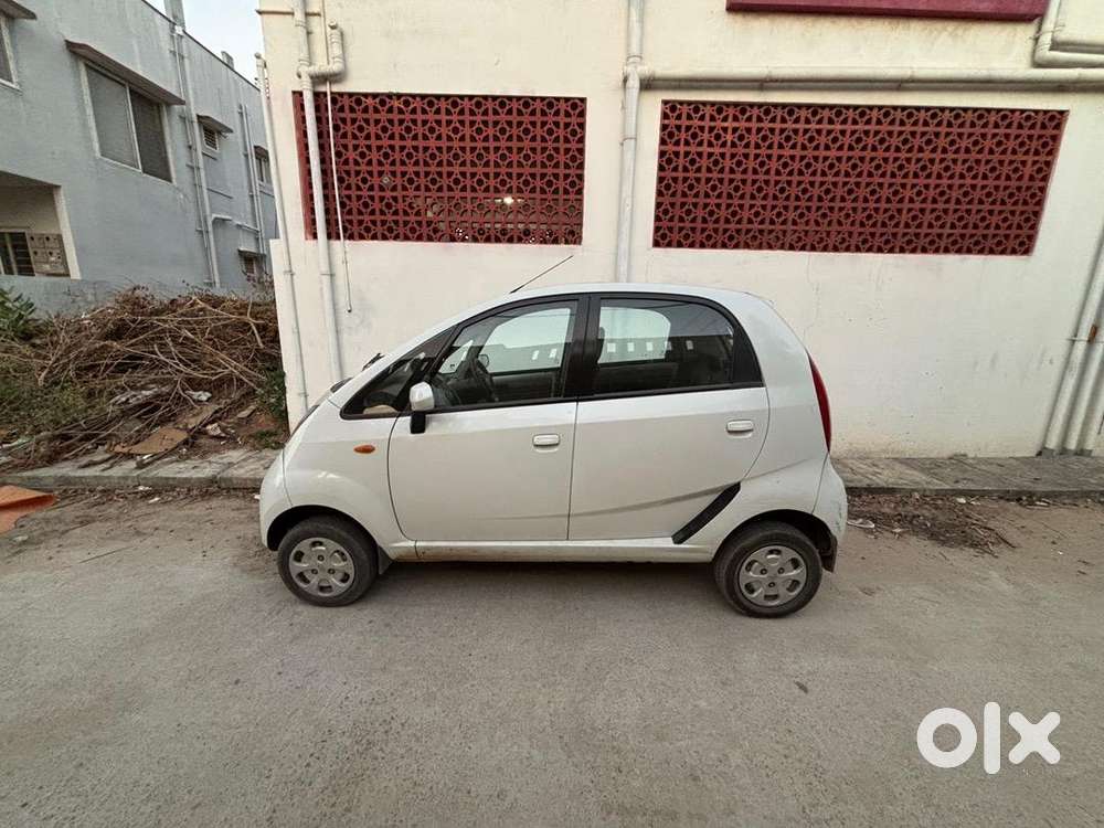 Tata Nano Genx 2016 Petrol 29636 Km Driven, Showroom Service History
