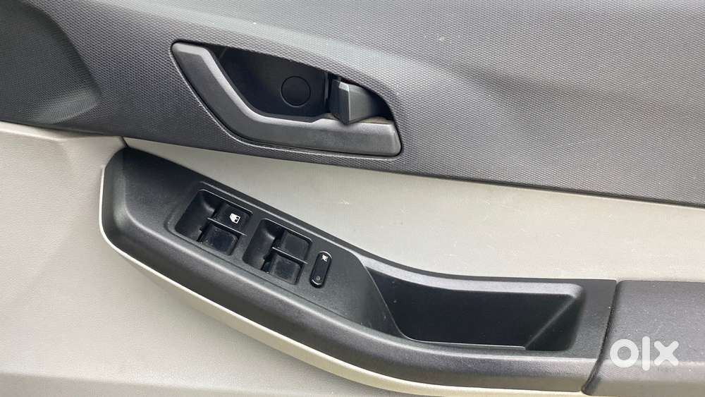 Tata Tiago 1.05 Revotorq Xt, 2023, Petrol