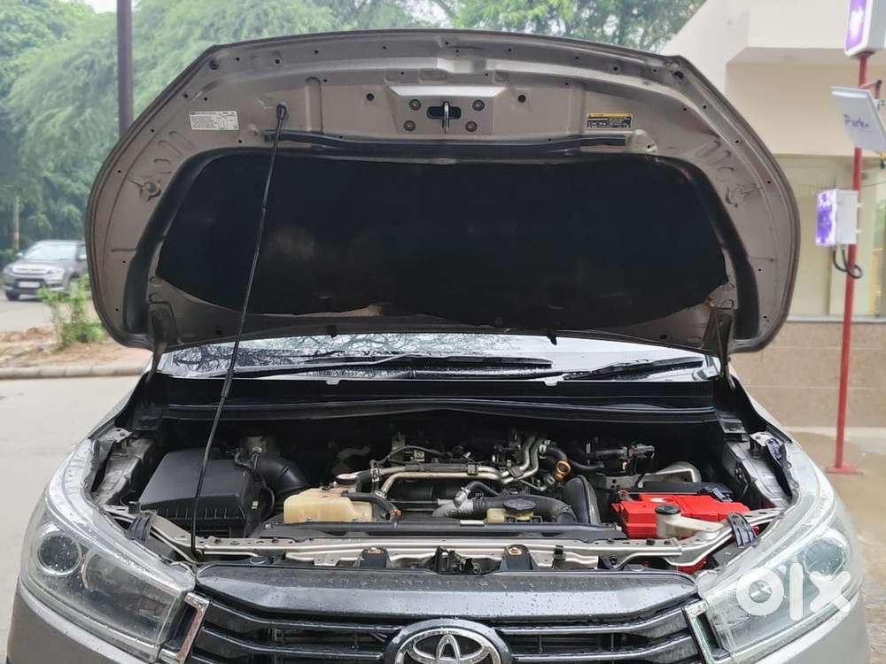 Toyota Innova Crysta 2.4 Vx Mt, 2017, Diesel