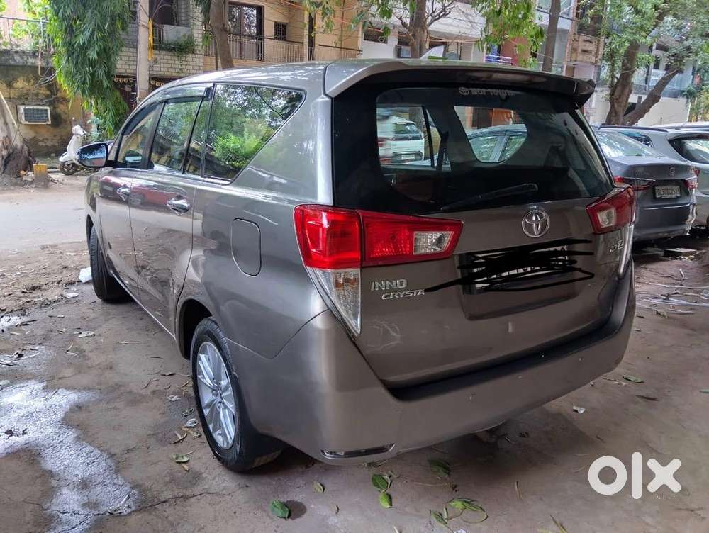 Toyota Innova Crysta Top Model