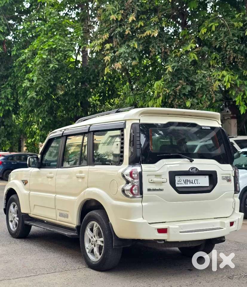 Mahindra Scorpio S10, 2017, Diesel