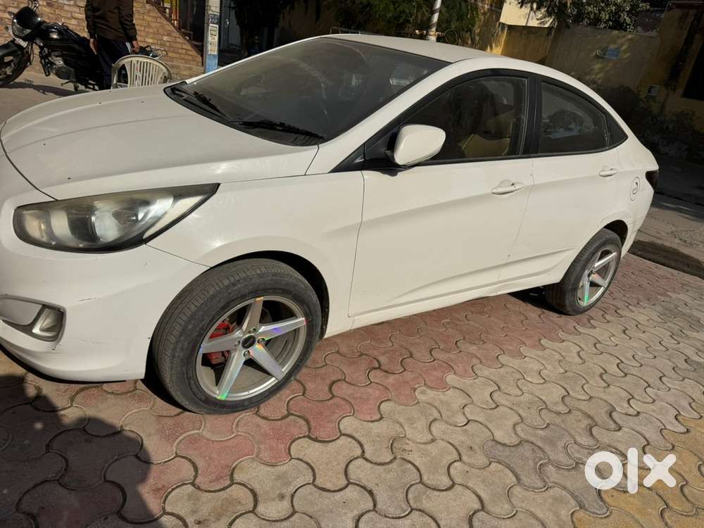 Hyundai Fluidic Verna 2014