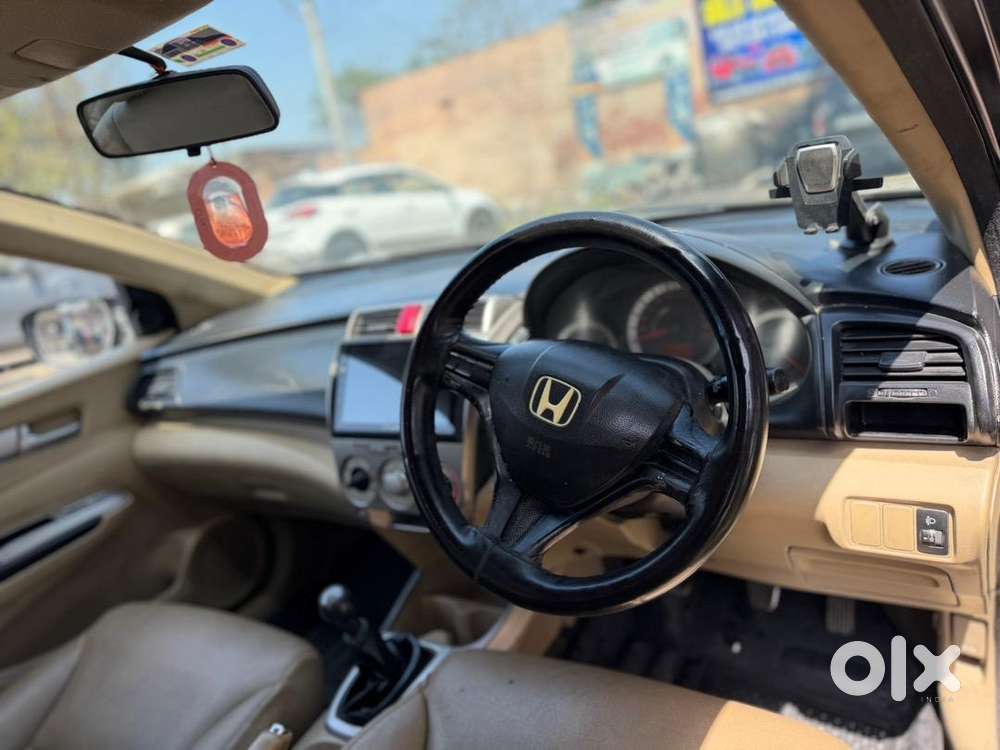 Honda City 2011 Petrol+cng Well Maintained