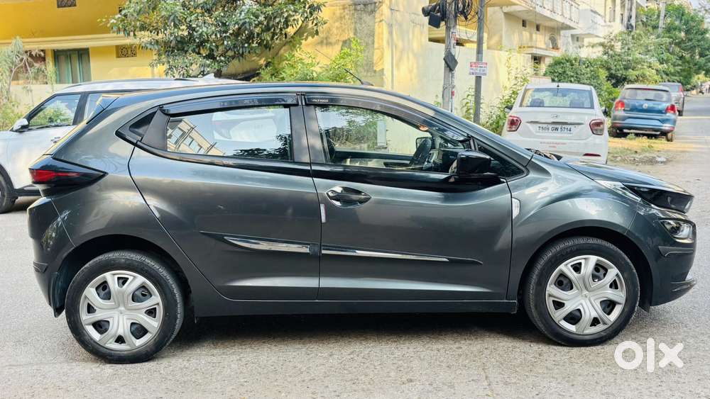Tata Altroz 1.2 Xt, 2022, Petrol