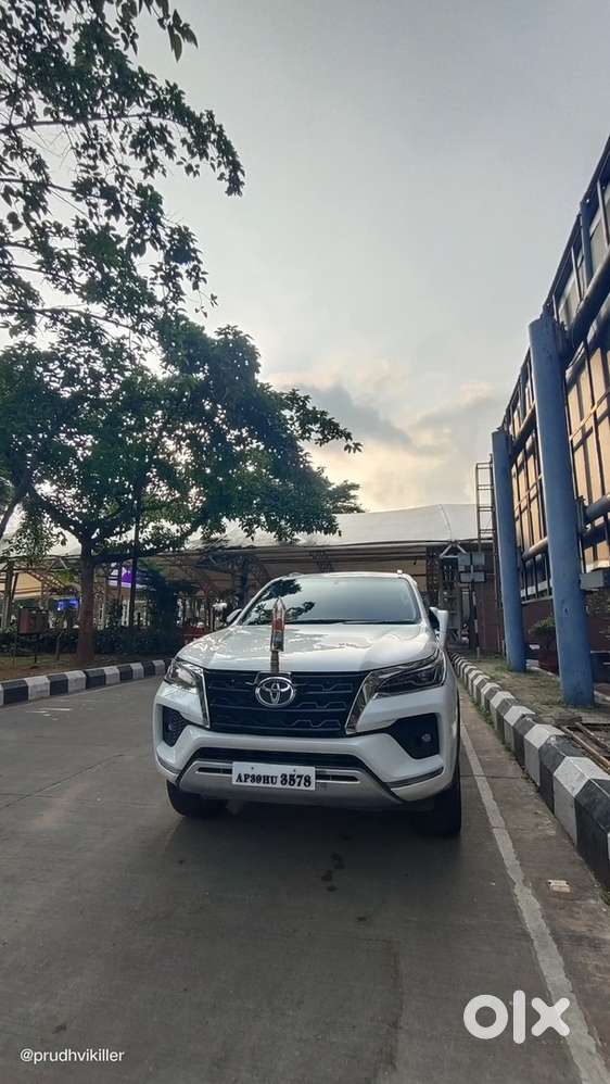 Toyota Fortuner Diesel 2022 Variant