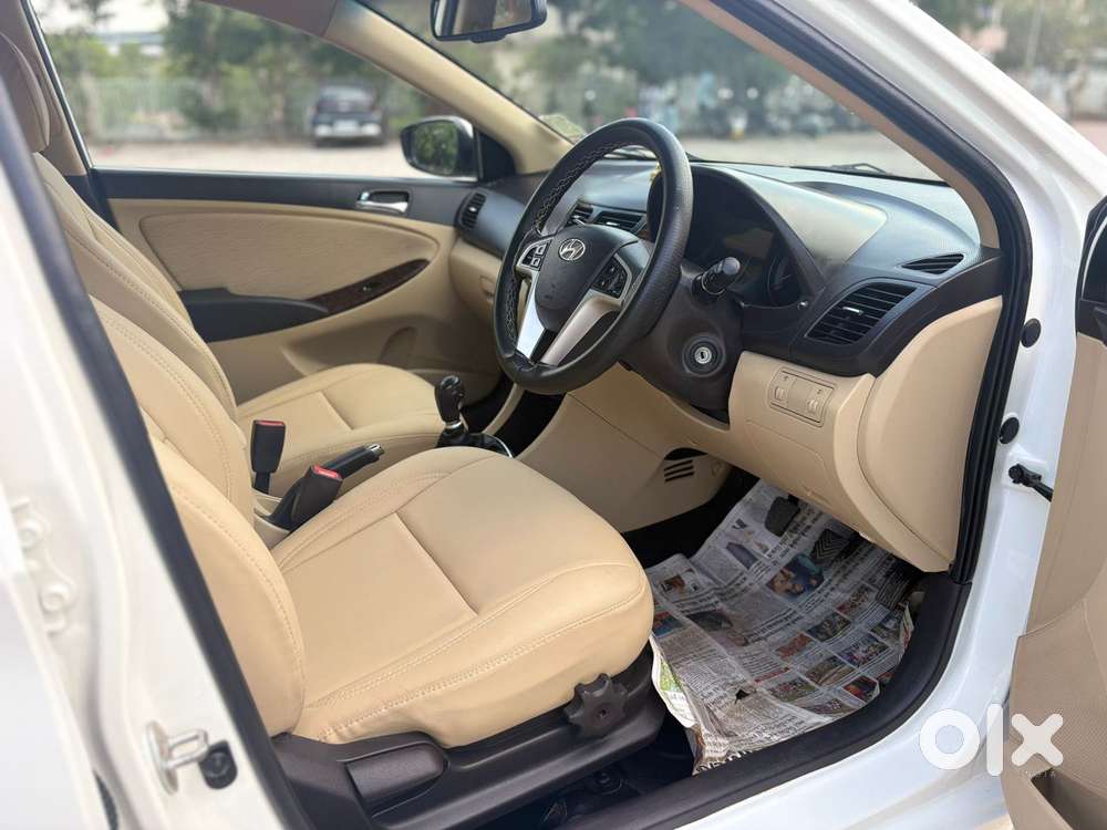Hyundai Verna Fluidic 1.6 Vtvt Sx, 2013, Petrol