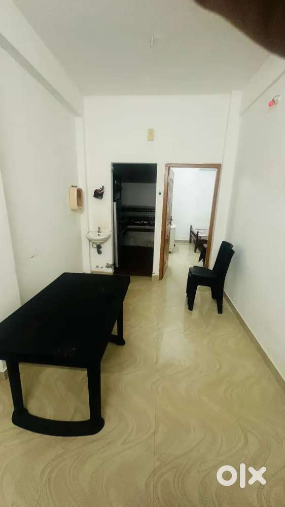 1BHK in Kadavanthra