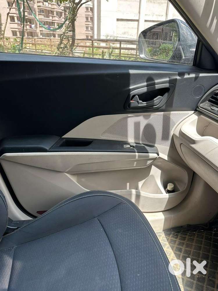 Mahindra Xuv300 2021 Petrol Well Maintained