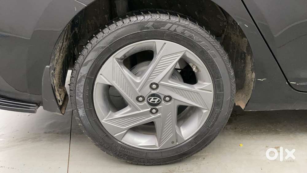 Hyundai Verna 1.5 Sx Vtvt Ivt, 2022, Petrol