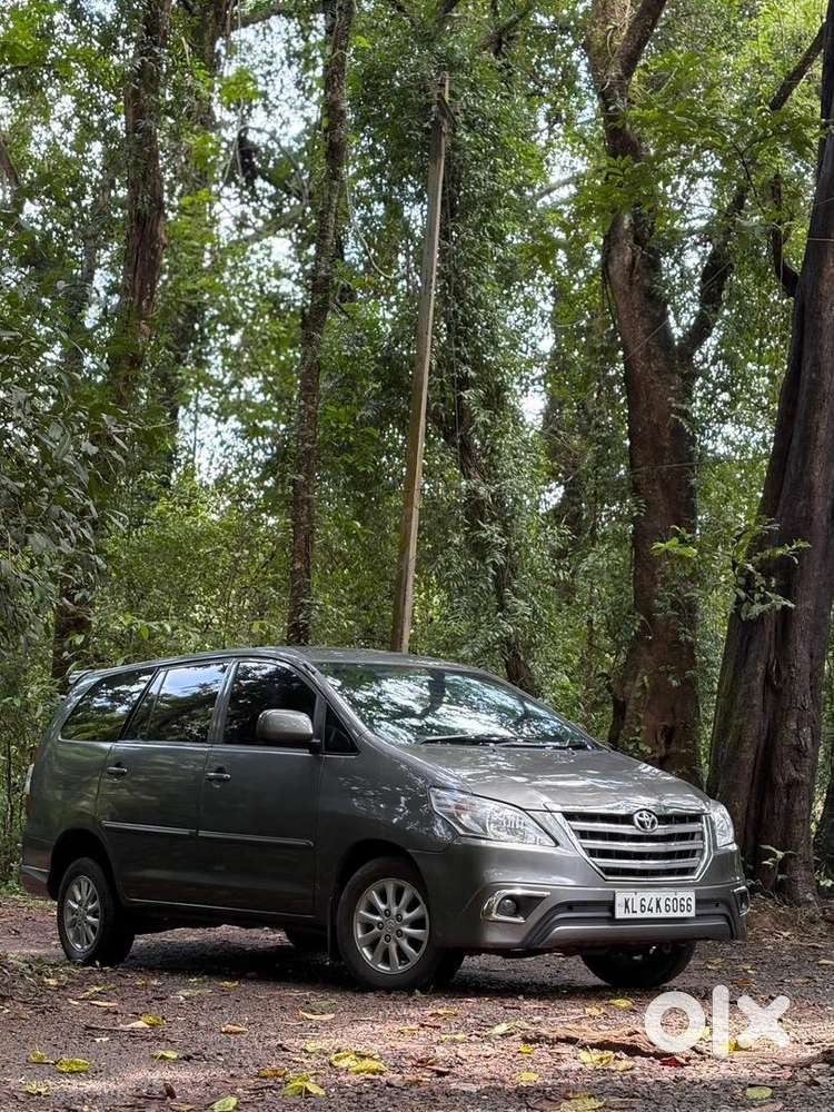 Toyota Innova 2011 Diesel 110000 Km Driven