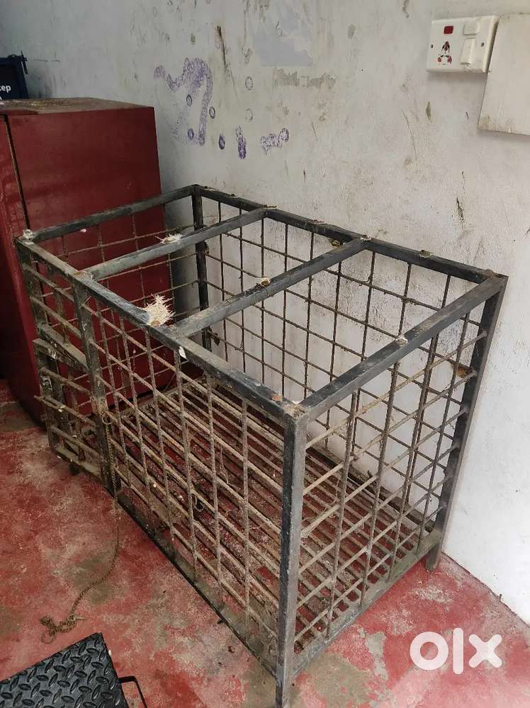 Dog Kennel ( Heavy Duty Metal Frame)