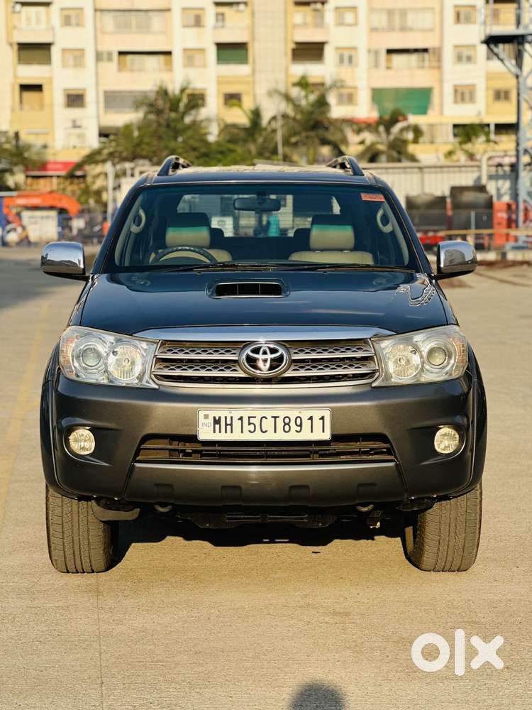Toyota Fortuner 3.0 4x4 Manual, 2011, Diesel