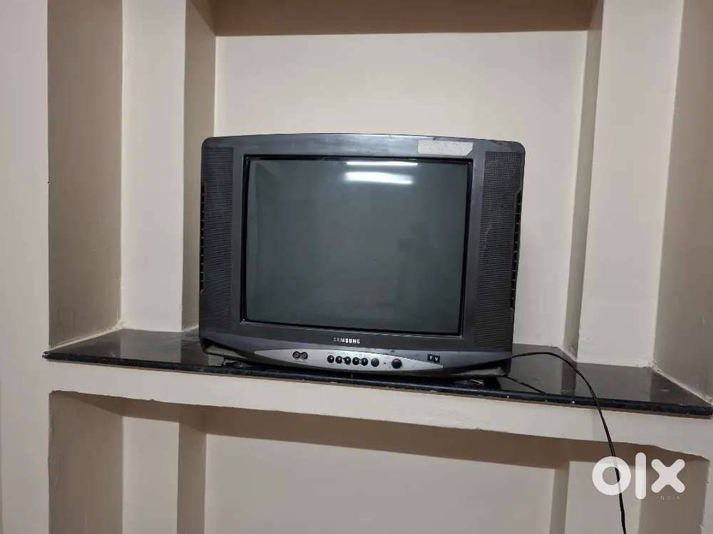 Samsung Hitron Color CRT TV 21 with remote