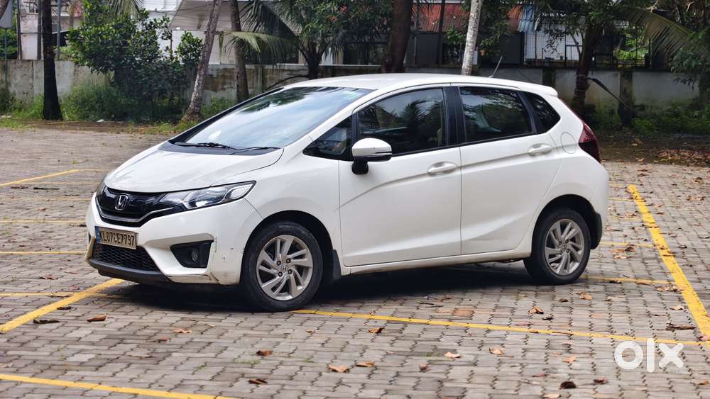 Honda Jazz V Automatic, 2015, Petrol