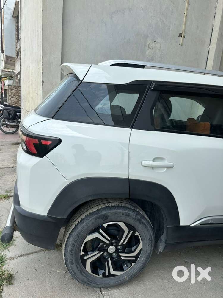 Maruti Brezza Petrol 2024