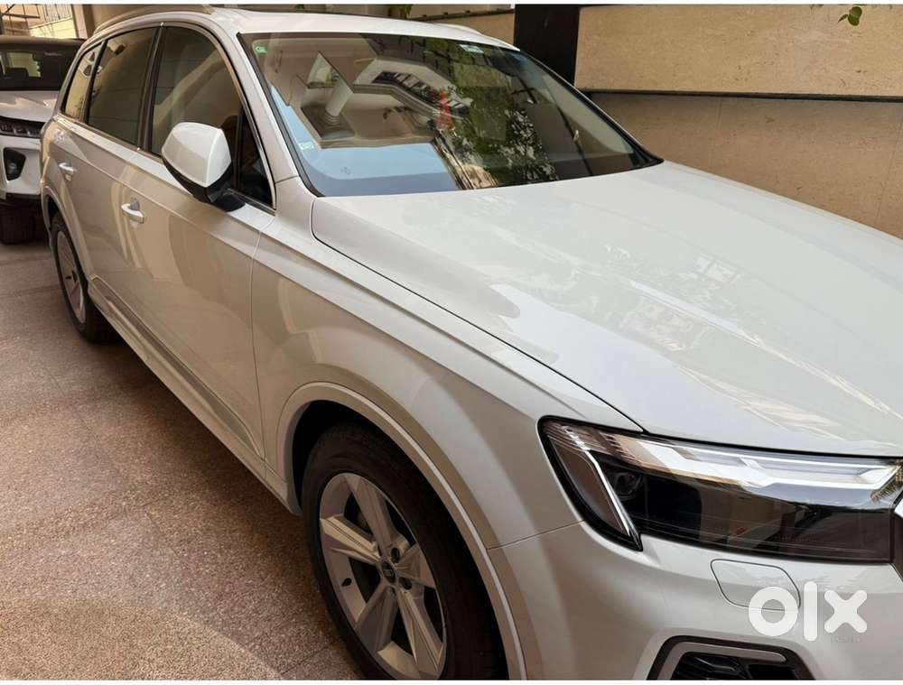 2025 Audi Automatic Petrol 13000 Km