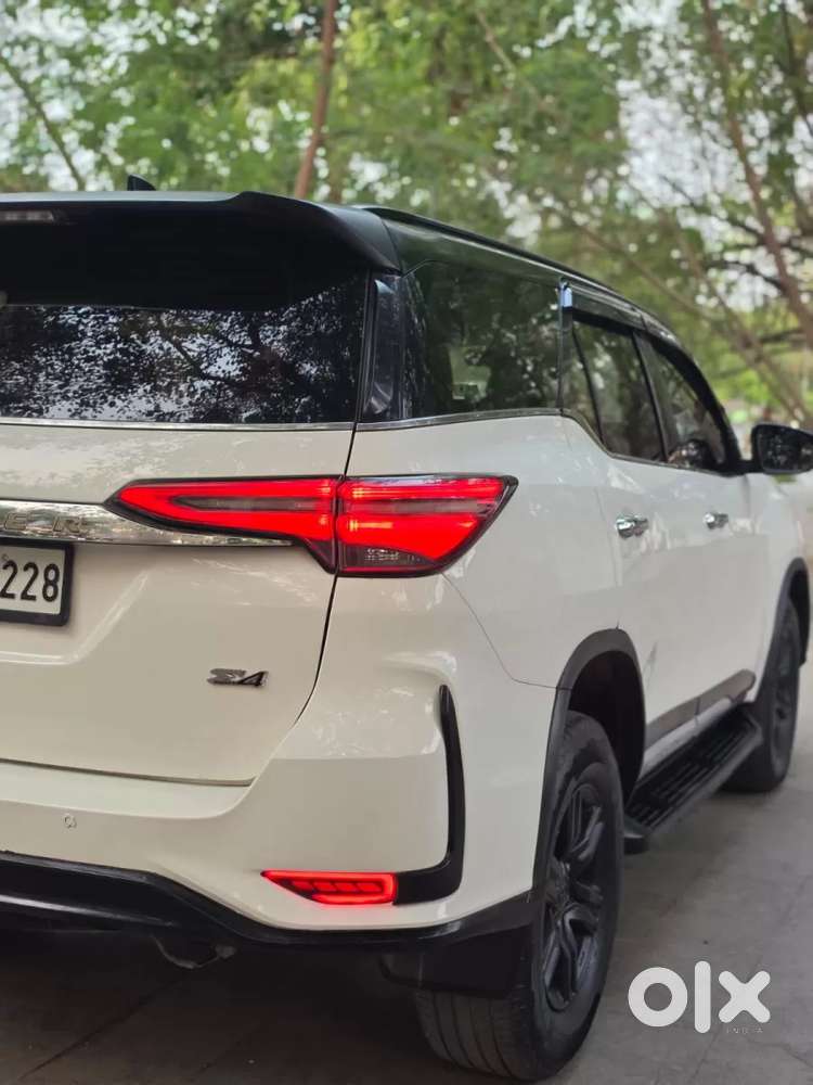 Toyota Fortuner 4x2 At 2.8 Diesel, 2017, Diesel