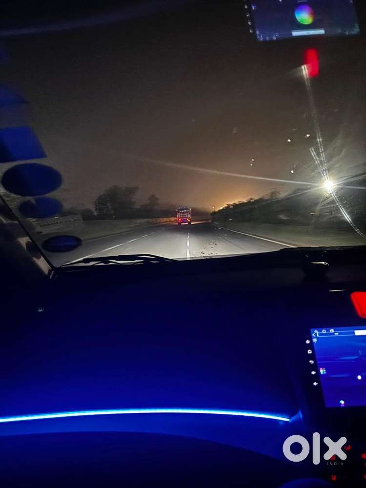 Full Sound System Andriod Screen And Ambiyent Interior Lighting