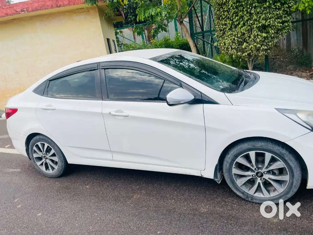 Hyundai Verna Diesel 2013 Manual 150000 Km