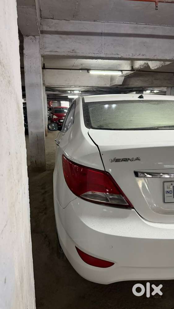 Hyundai Fluidic Verna 2015