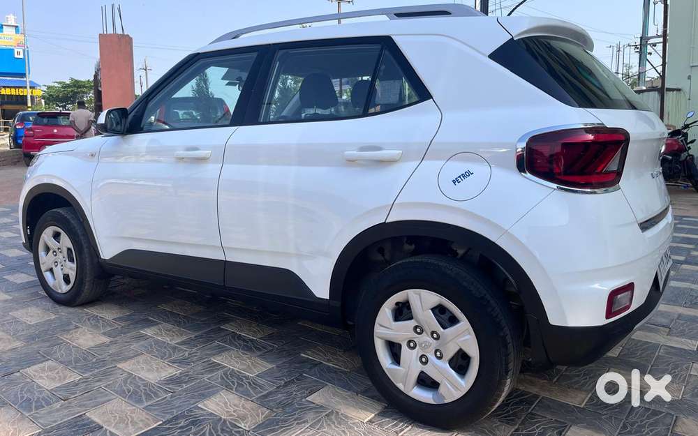 Hyundai Venue S, 2020, Petrol