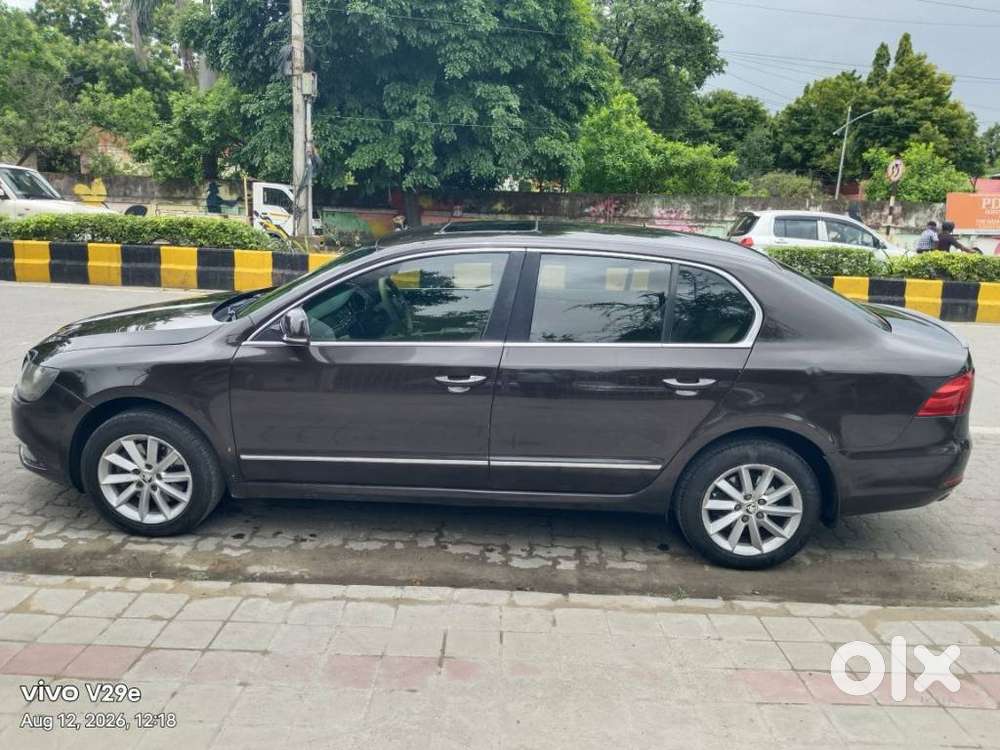 Skoda Superb Elegance 2.0 Tdi Cr At, 2014, Diesel