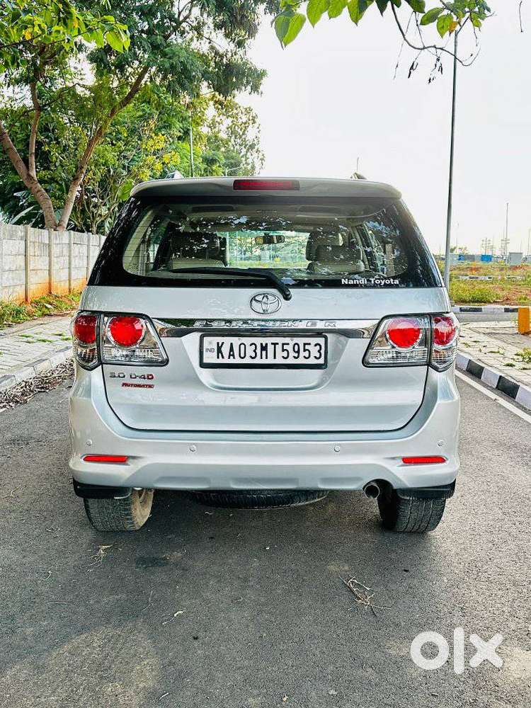 Toyota Fortuner 3.0 4x2 Automatic, 2014