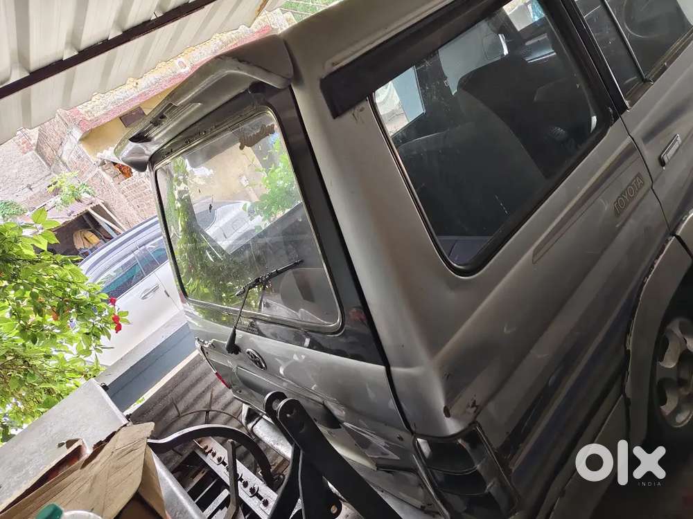 Toyota Innova Hycross 2003 Diesel Manual