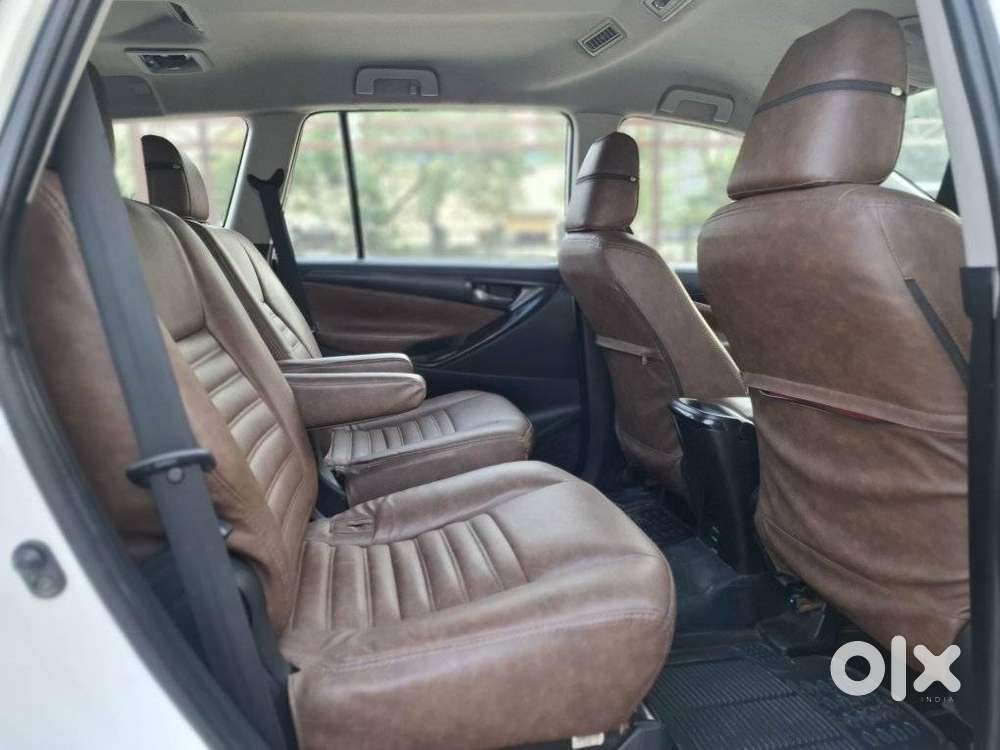 Toyota Innova Crysta 2.4 Gx Limited Edition At 7 Str, 2023, Diesel