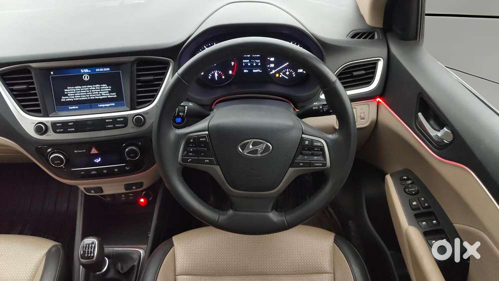 Hyundai Verna 1.6 Sx (o) Vtvt, 2018, Petrol