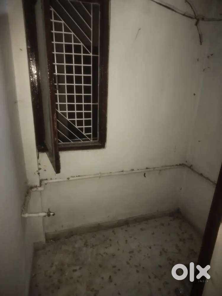 3 bhk for family 12k sudama nagar