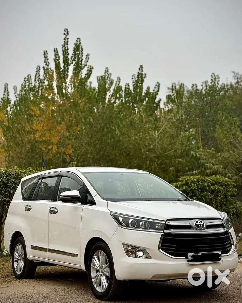 Innova Crysta 2.8 Z
