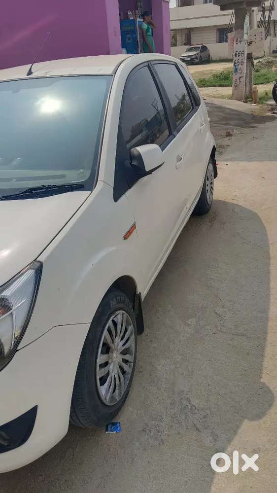 Ford Figo Petrol Exi 2012