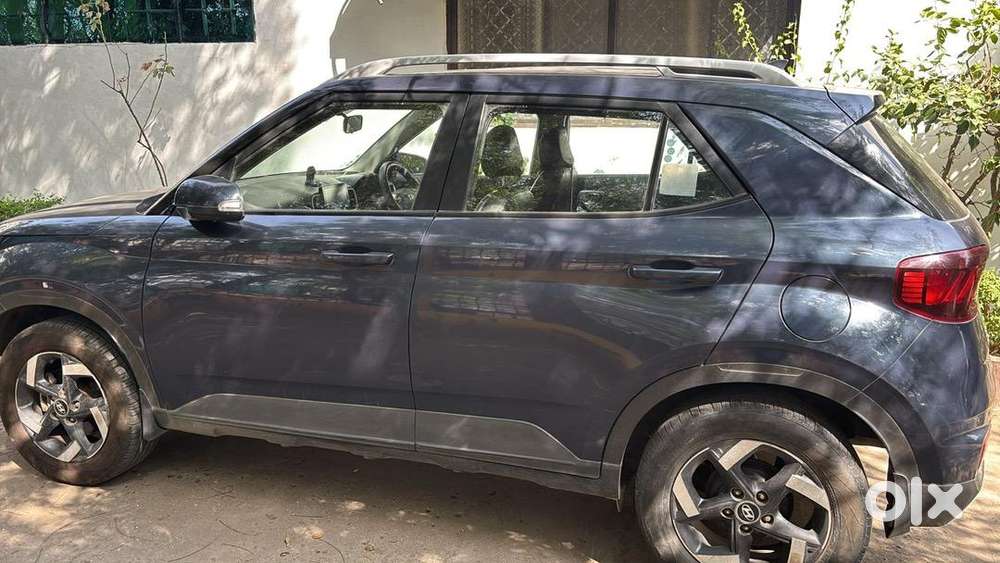 Hyundai Venue 2020 Petrol 47000 Km Driven