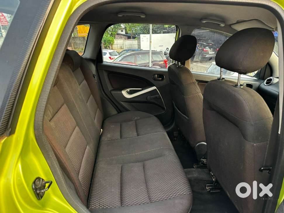 Ford Figo, 2010, Petrol