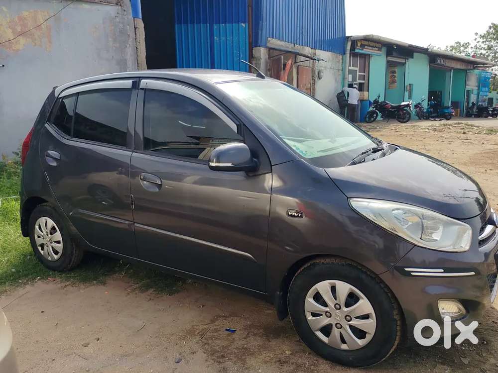 Hyundai I10 Sportz Vtvt 2011  51,000 Km  Excellent Condition