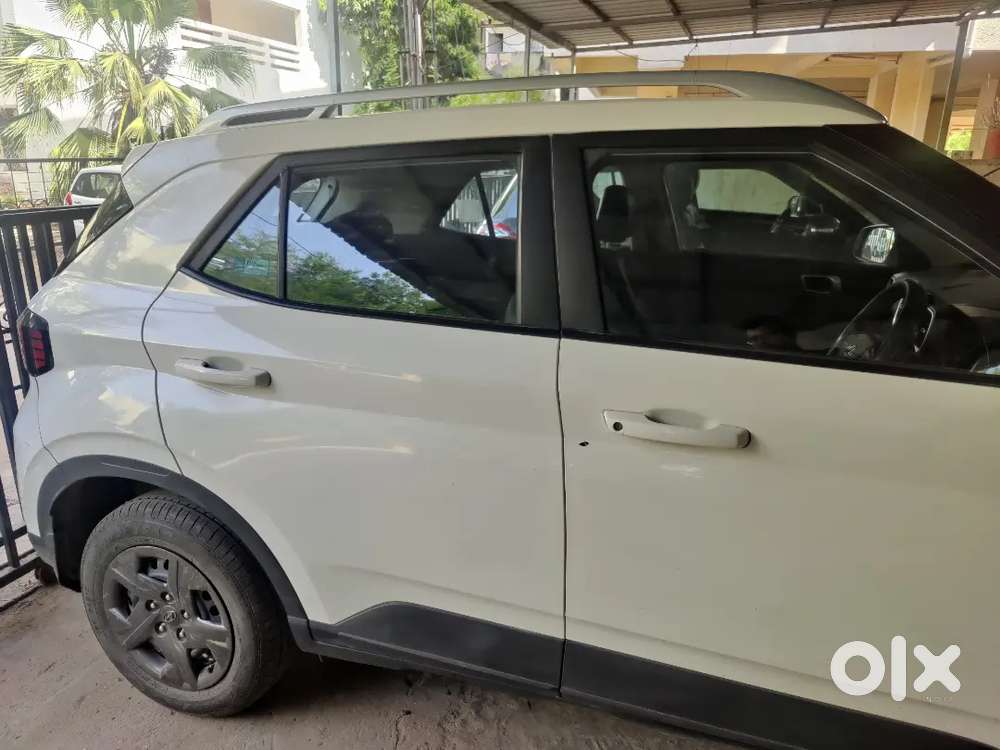 Hyundai Venue 2023 Petrol 25000 Km Driven New