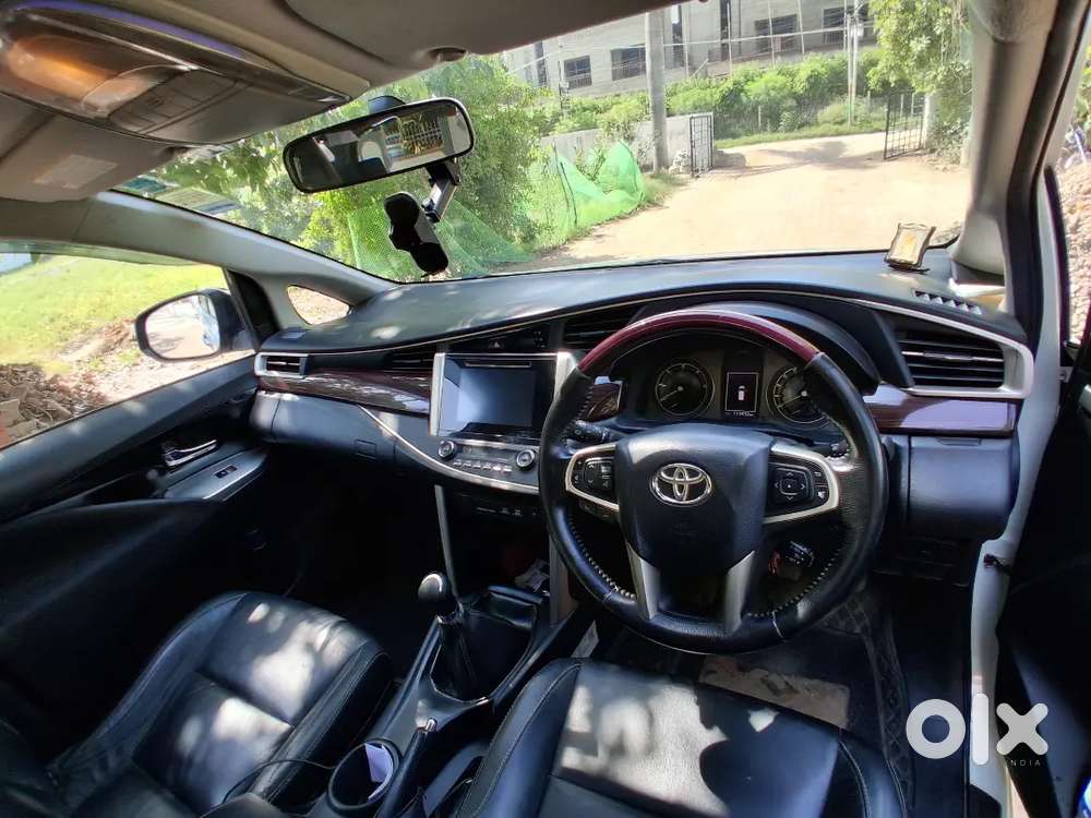 Toyota Innova Crysta 2016 Diesel 113000 Km Driven