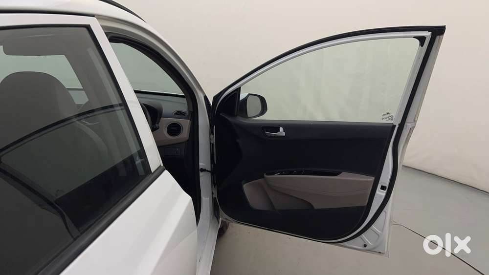 Hyundai Grand I10 1.2 Kappa Sportz, 2016, Petrol