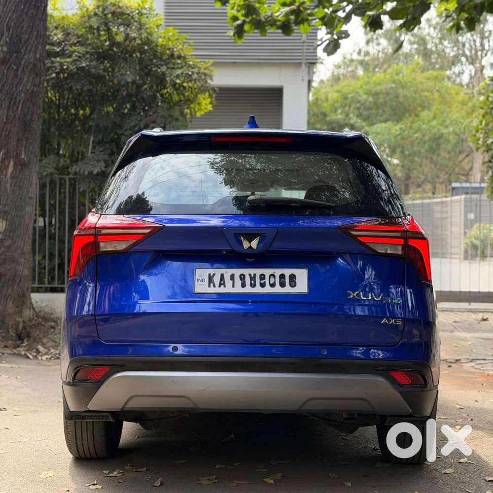 2024 Mahindra Xuv 700 Diesel Manual - 5 Seater
