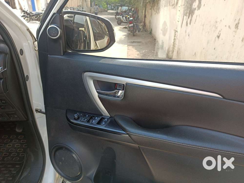 Toyota Fortuner 4x2 At 2.8 Diesel, 2017, Diesel