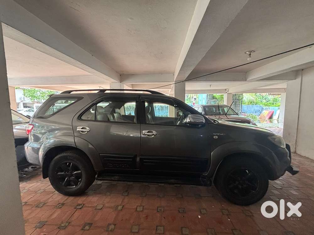 Toyota Fortuner Diesel 3rd 2009