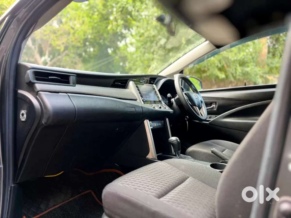 Toyota Innova Crysta [2020-ongoing] 2.4 Gx 7 Str, 2022, Diesel